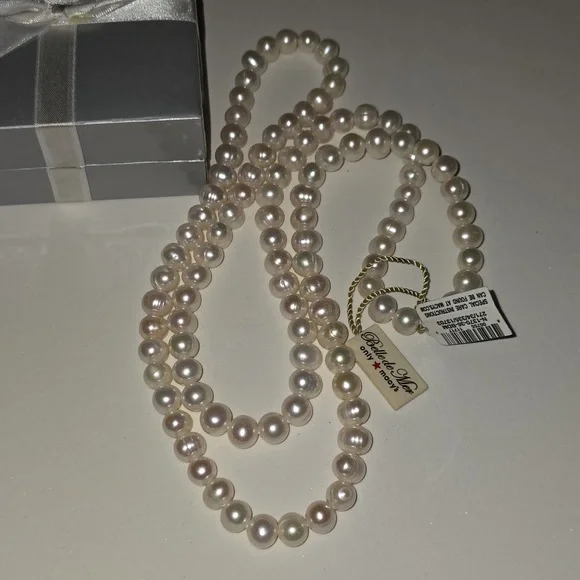Pearl Necklace 34 Inches Long - Picture 5 of 5